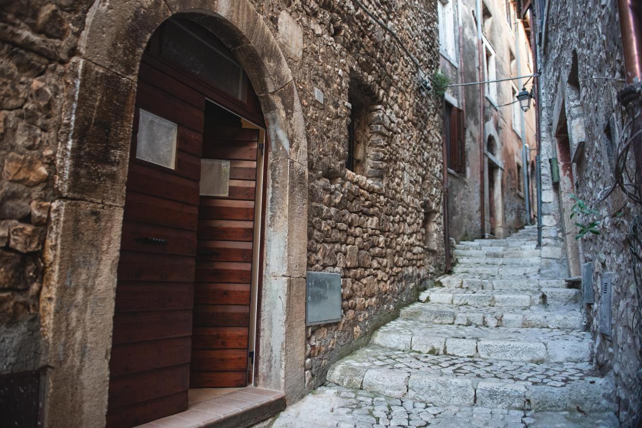 Aurora Medieval House Sermoneta Zewnętrze zdjęcie